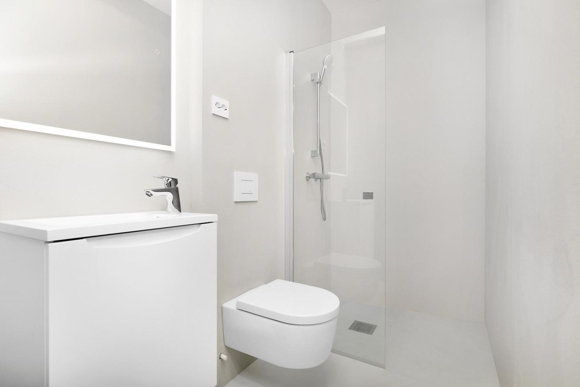 Central Guest House - Bedroom With En Suite Bathroom 스타방에르 객실 사진