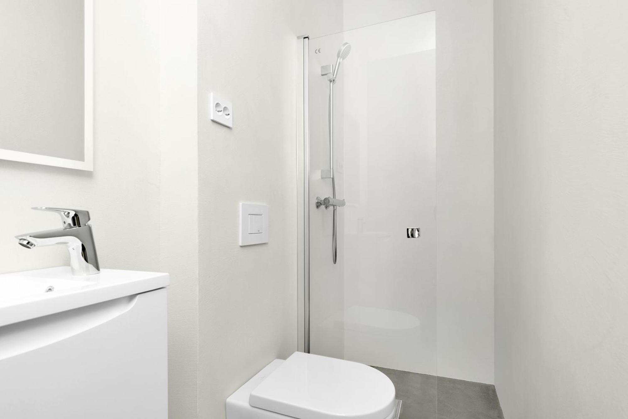 Central Guest House - Bedroom With En Suite Bathroom 스타방에르 객실 사진