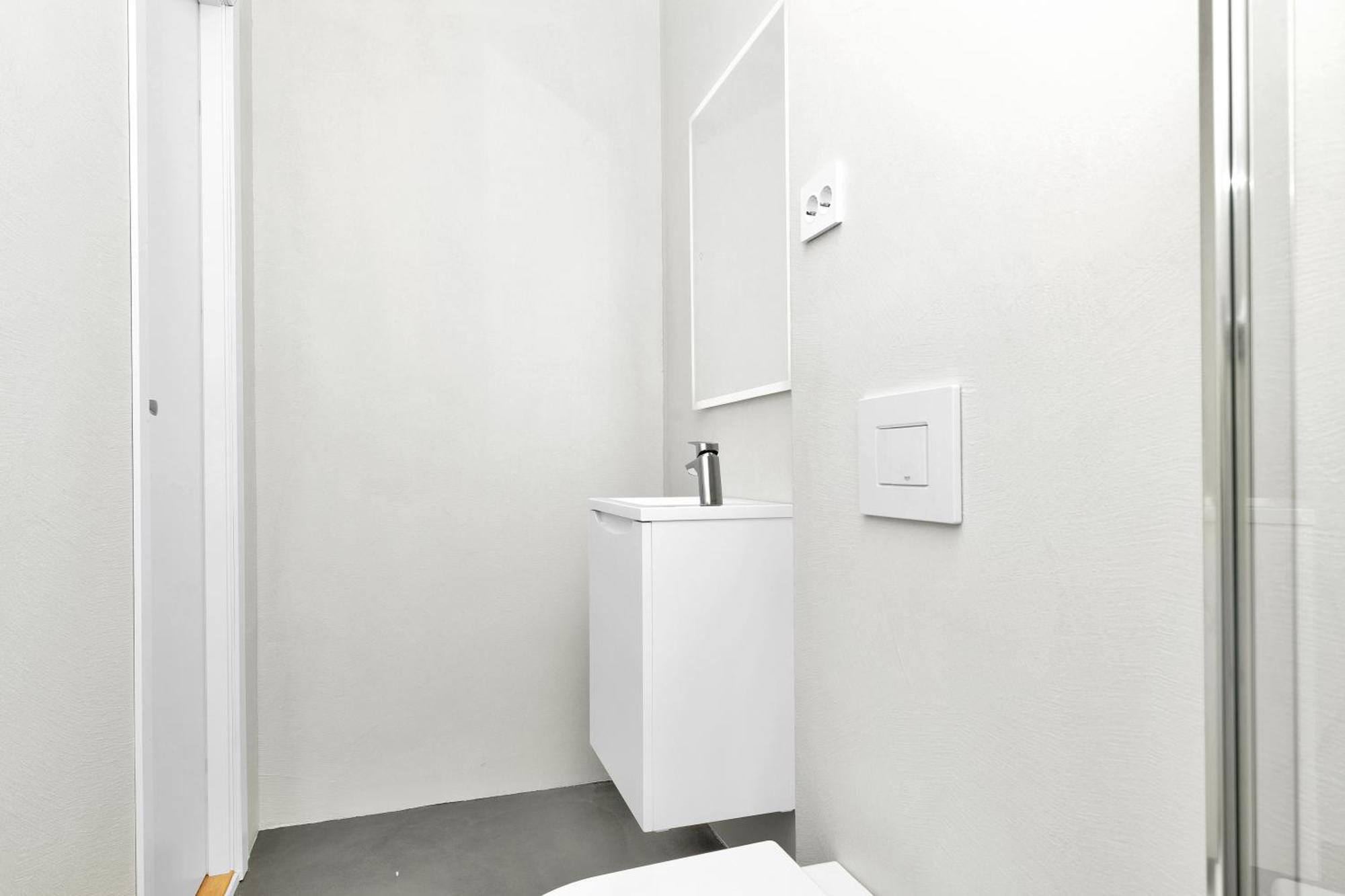 Central Guest House - Bedroom With En Suite Bathroom 스타방에르 객실 사진
