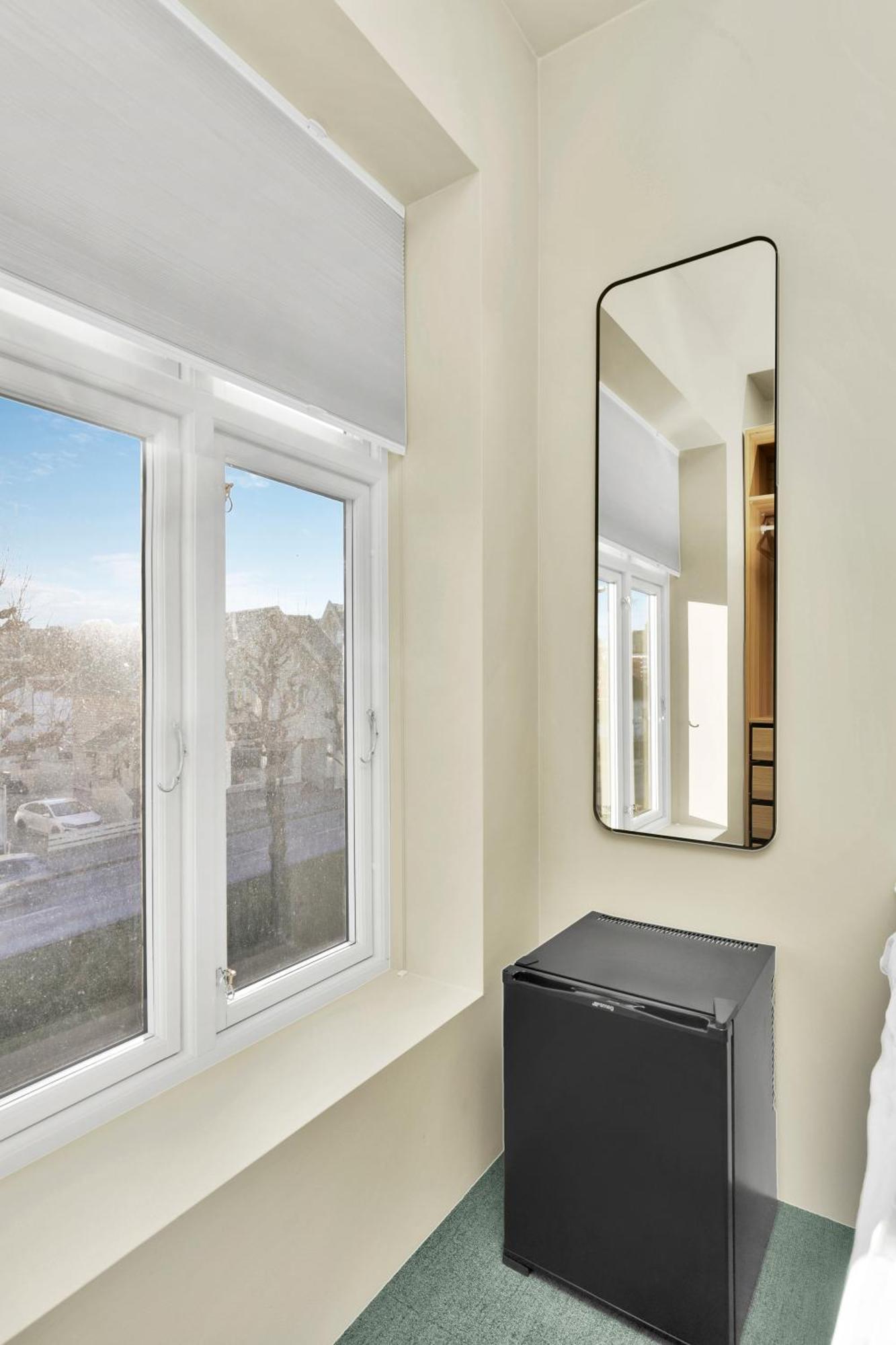 Central Guest House - Bedroom With En Suite Bathroom 스타방에르 객실 사진